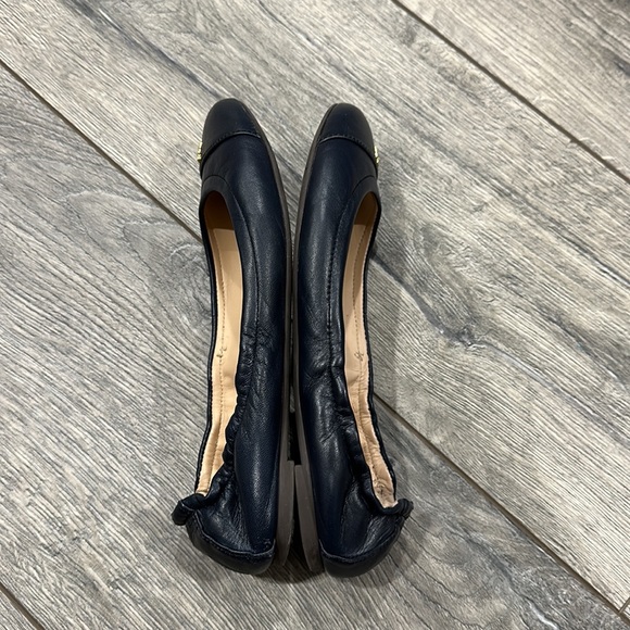 • Tory Burch • York Cap Toe Ballet Flats Leather Navy Blue 6.5 Women’s Logo Gold - Picture 5 of 6